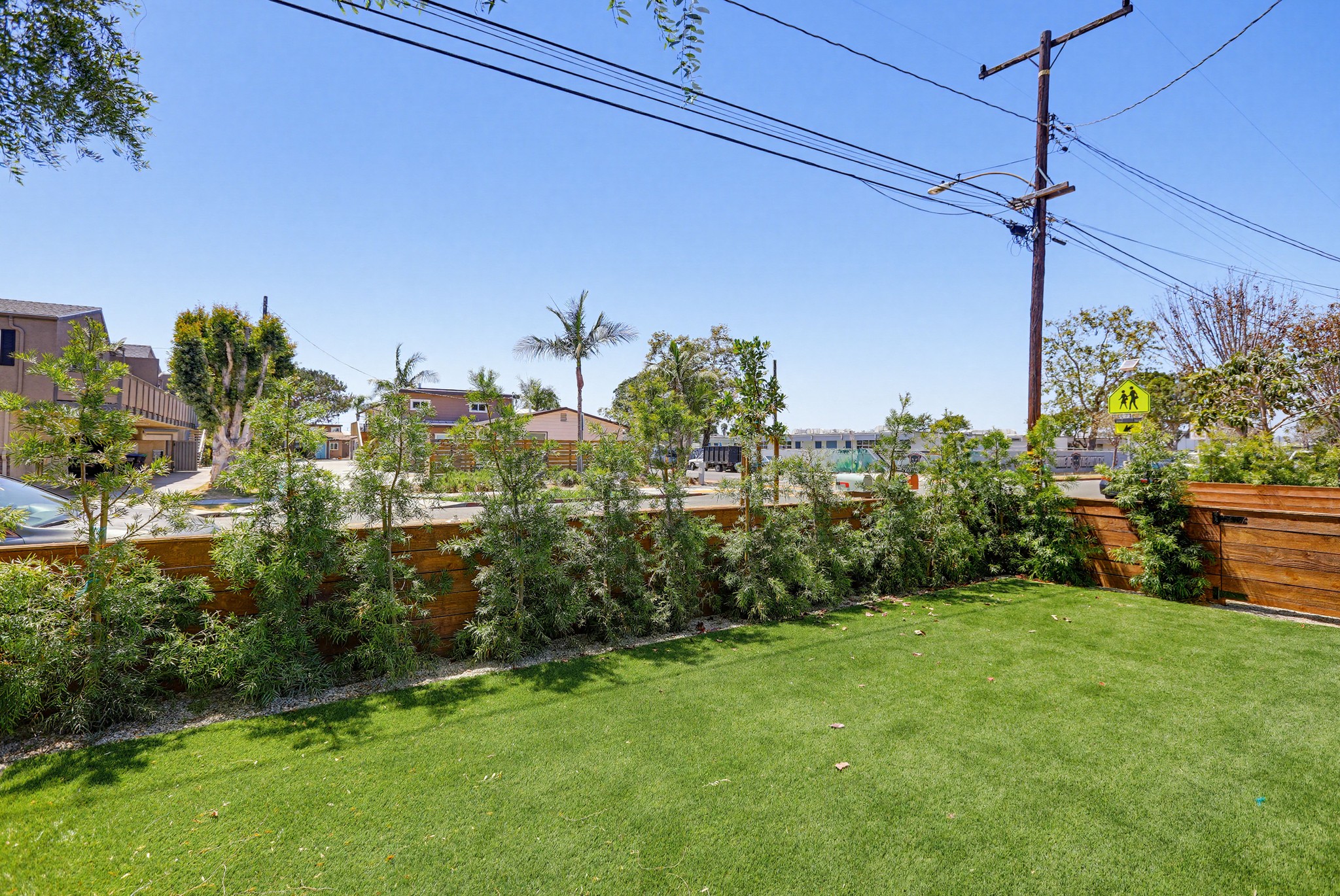 Virtual tour photo 11 of 41 for 2036 Pomona Ave Unit A