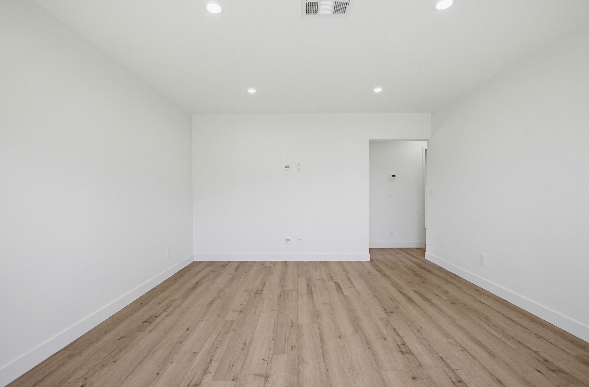Virtual tour photo 16 of 41 for 2036 Pomona Ave Unit A