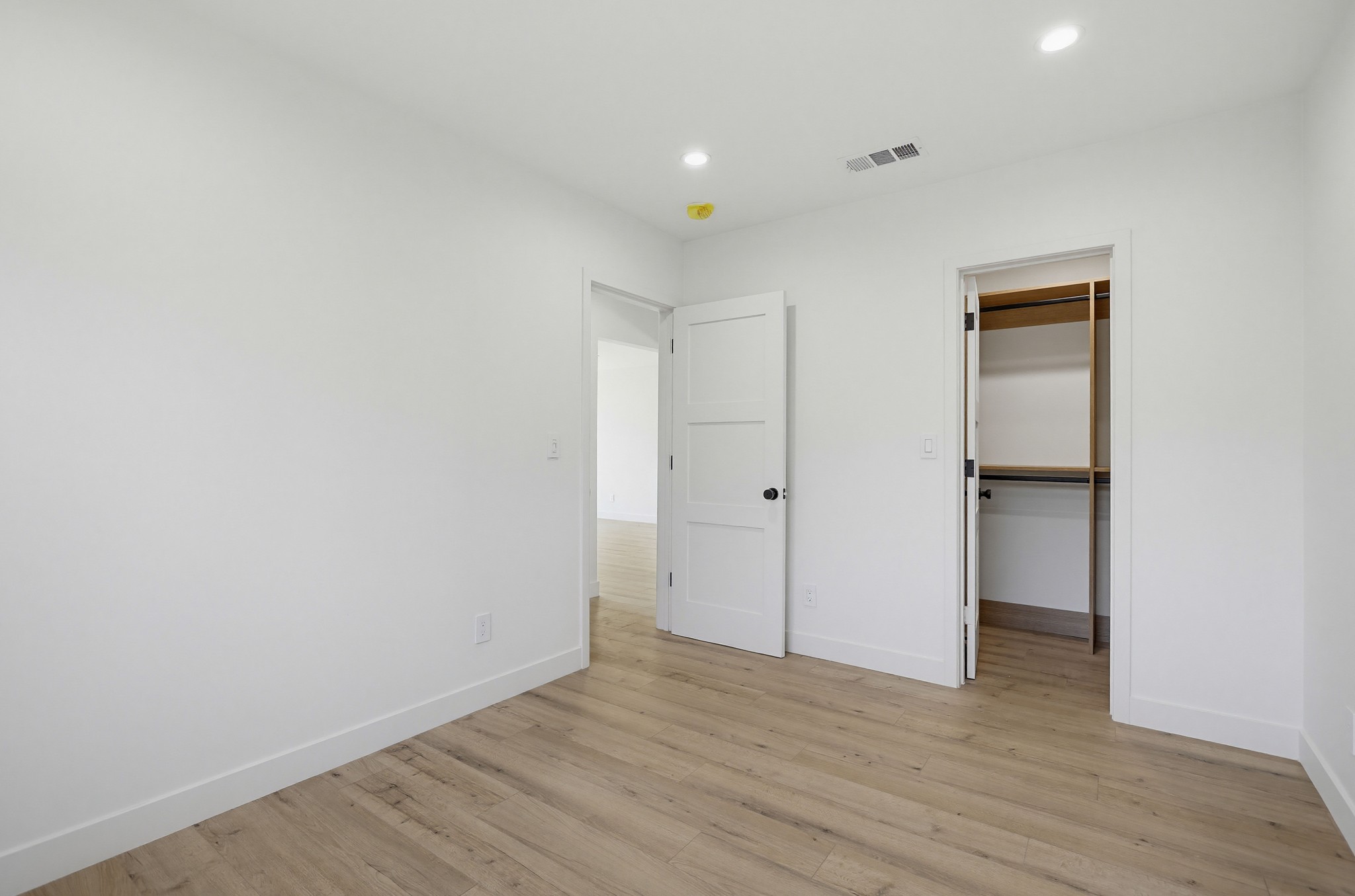 Virtual tour photo 40 of 41 for 2036 Pomona Ave Unit A