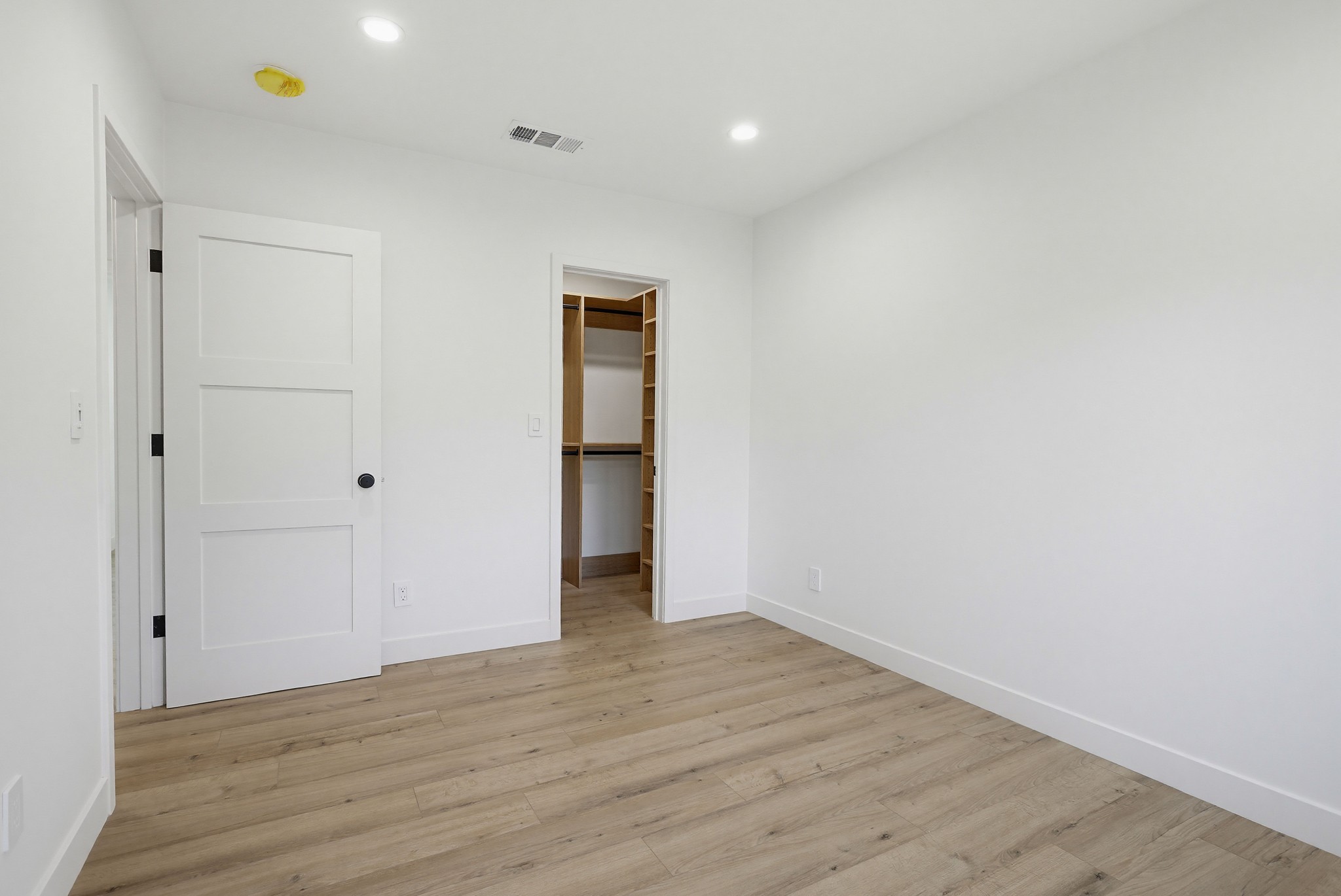 Virtual tour photo 41 of 41 for 2036 Pomona Ave Unit A