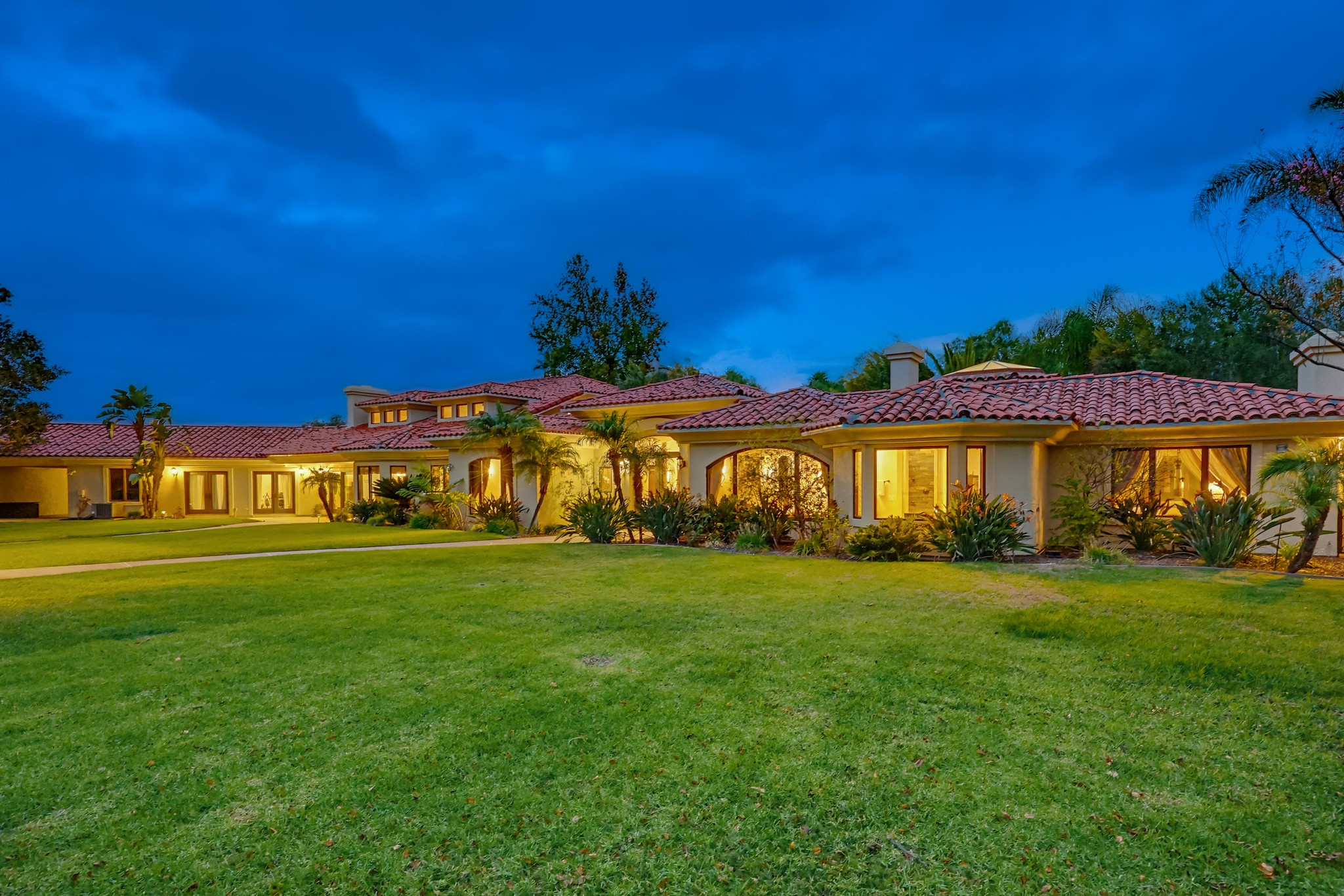 Virtual tour photo 49 of 123 for 2037 Via Trueno