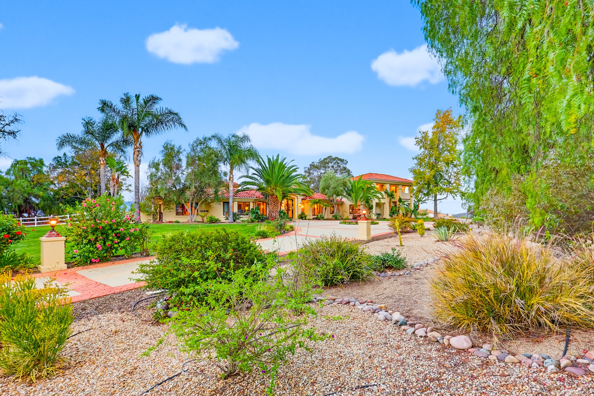 Virtual tour photo 55 of 123 for 2037 Via Trueno