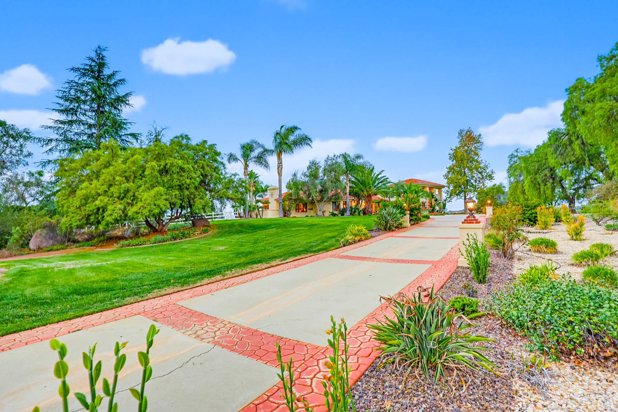 Virtual tour photo 56 of 123 for 2037 Via Trueno