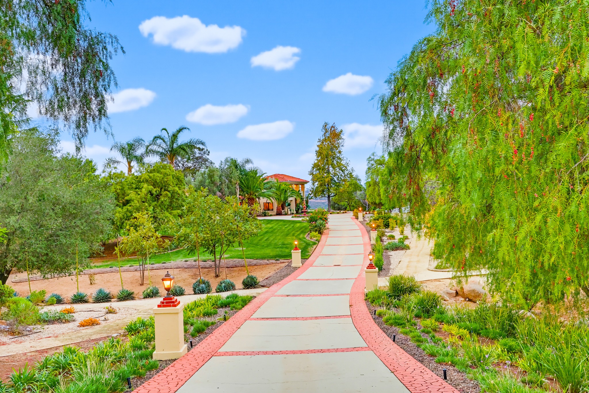 Virtual tour photo 60 of 123 for 2037 Via Trueno