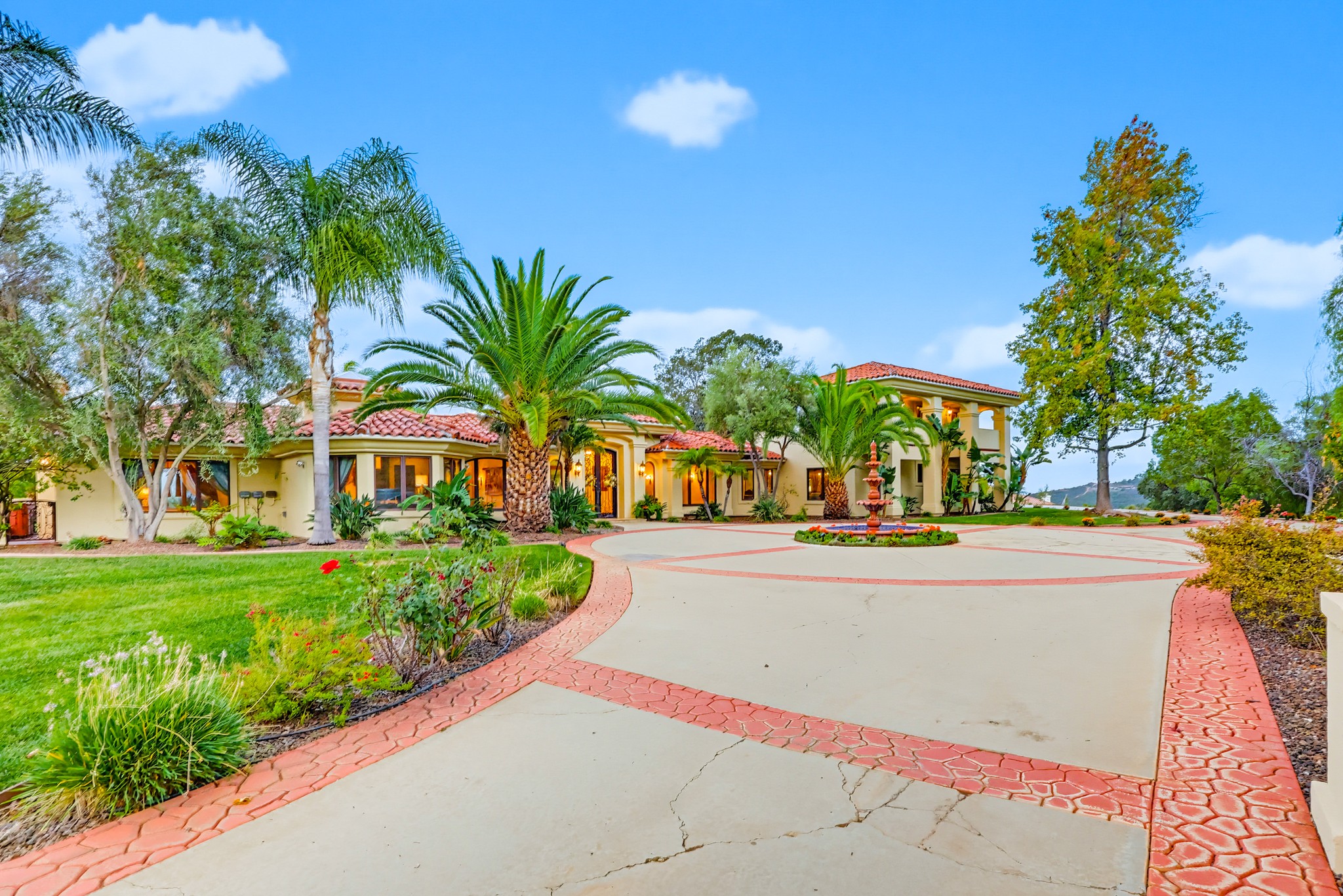Virtual tour photo 69 of 123 for 2037 Via Trueno