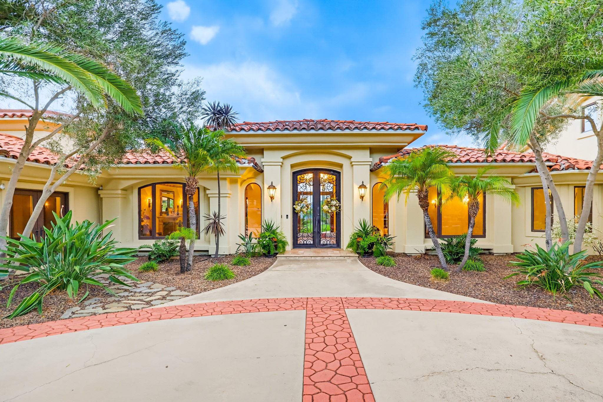 Virtual tour photo 74 of 123 for 2037 Via Trueno