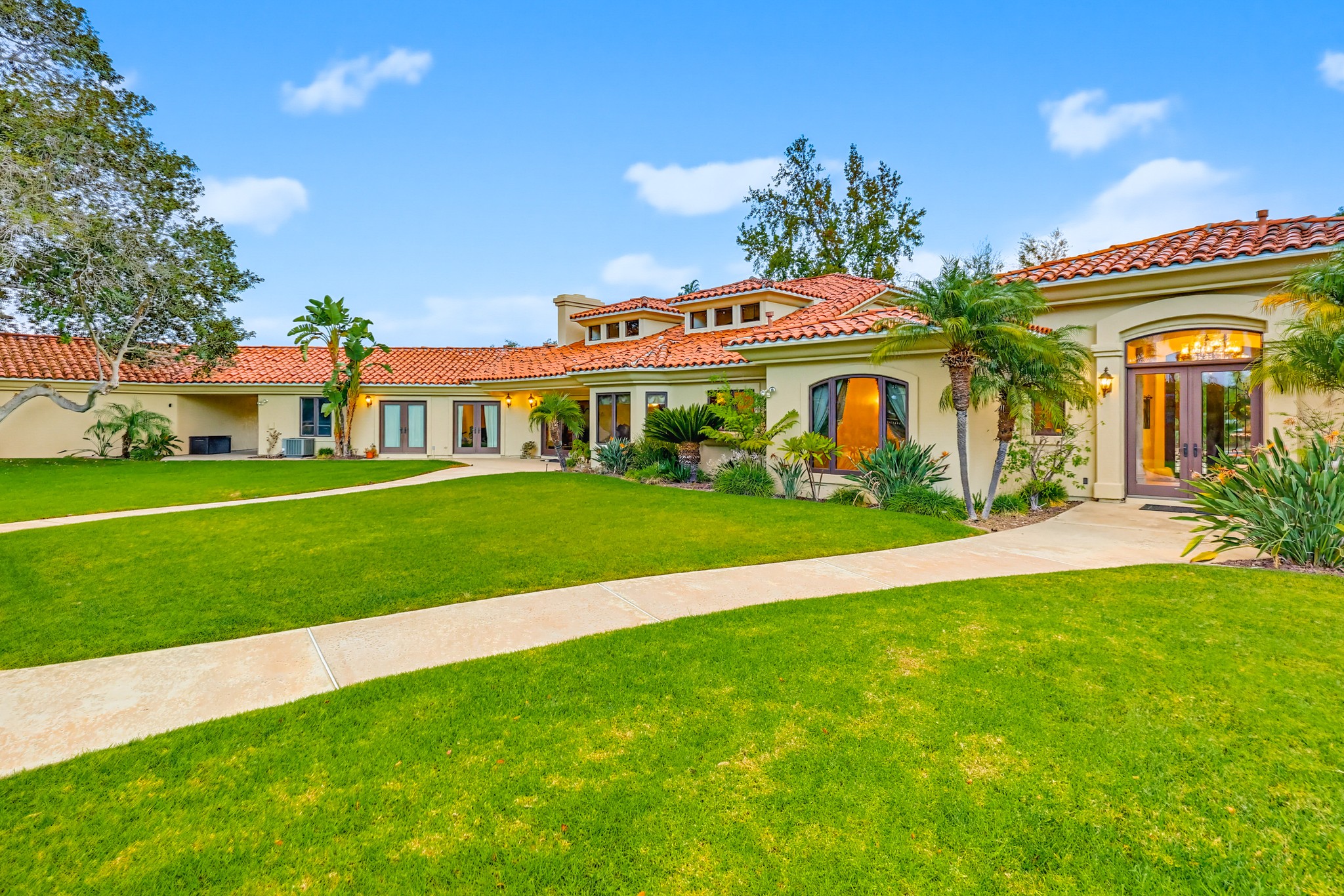 Virtual tour photo 117 of 123 for 2037 Via Trueno