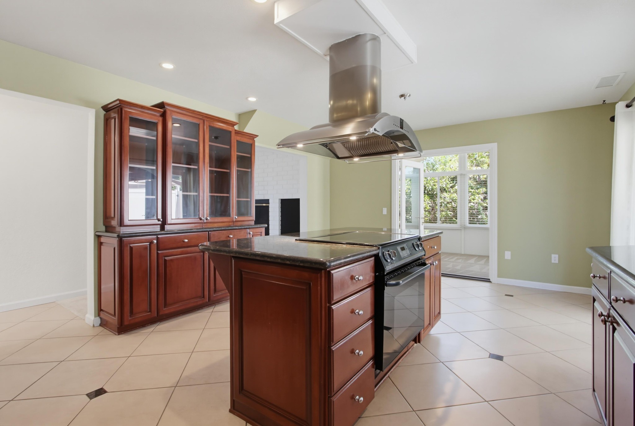 Virtual tour photo 16 of 73 for 2039 Lemon Ave