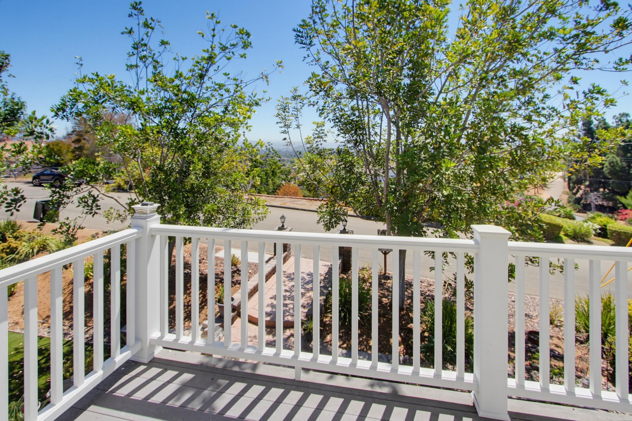 Virtual tour photo 49 of 73 for 2039 Lemon Ave