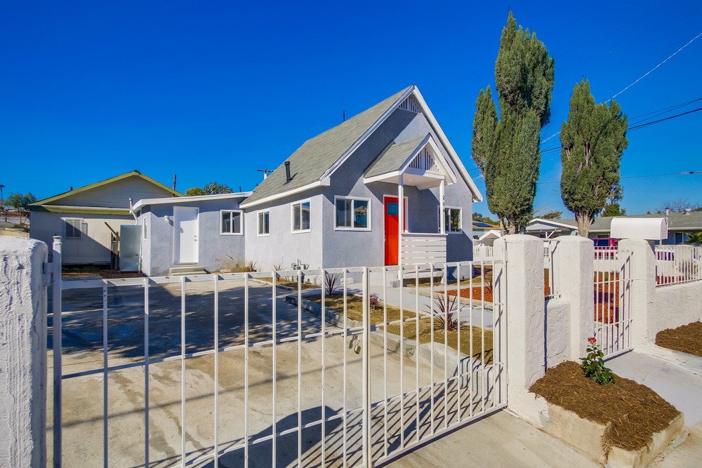 Virtual tour photo 1 of 47 for 204 S Gregory St