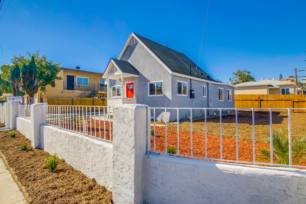 Virtual tour photo 4 of 47 for 204 S Gregory St