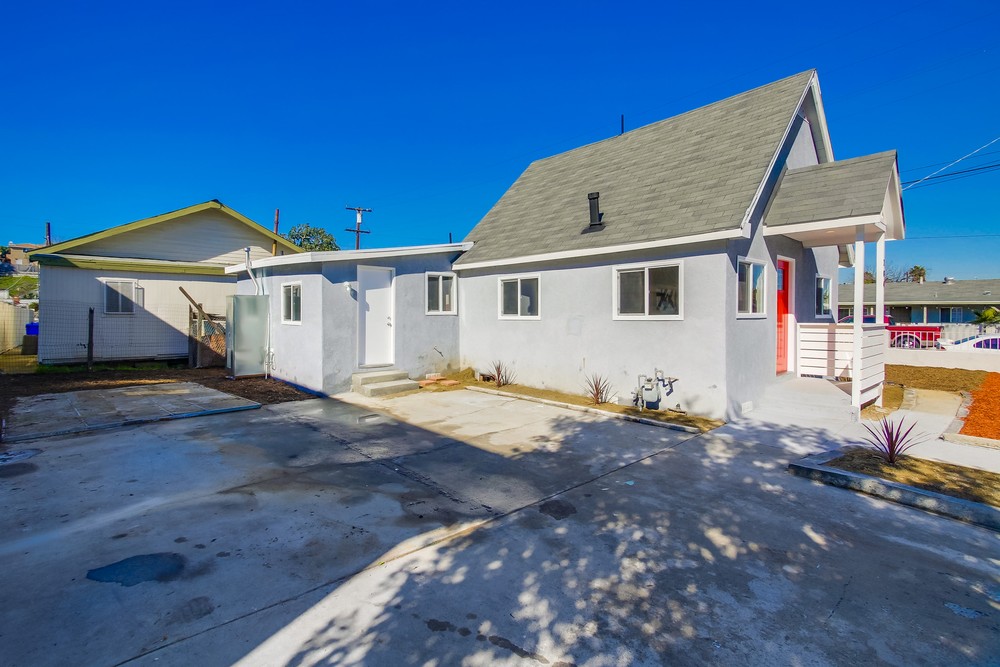 Virtual tour photo 6 of 47 for 204 S Gregory St