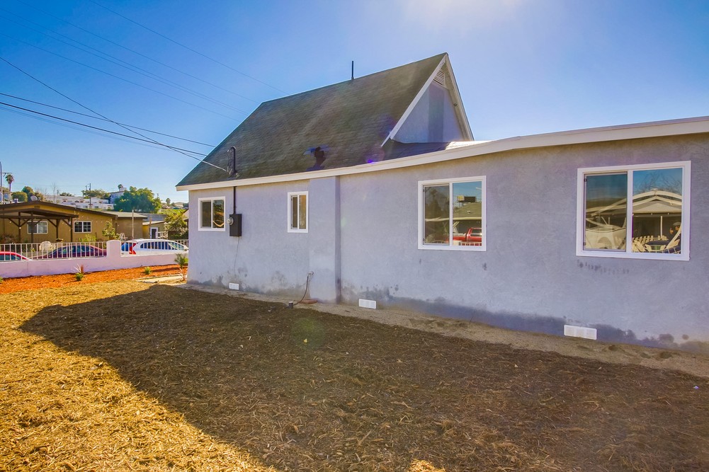 Virtual tour photo 9 of 47 for 204 S Gregory St
