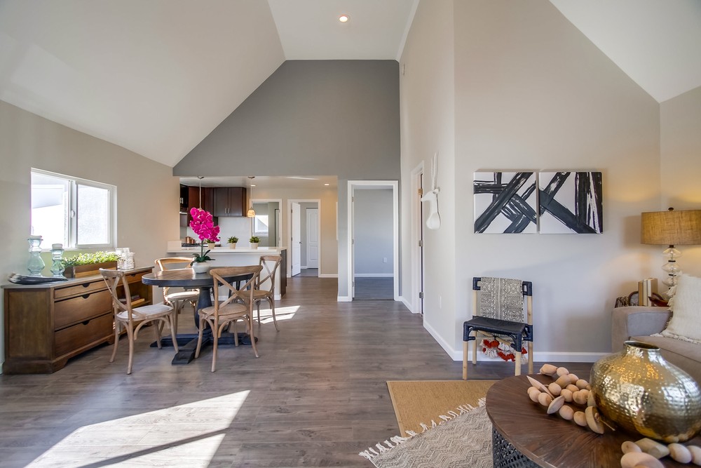 Virtual tour photo 12 of 47 for 204 S Gregory St