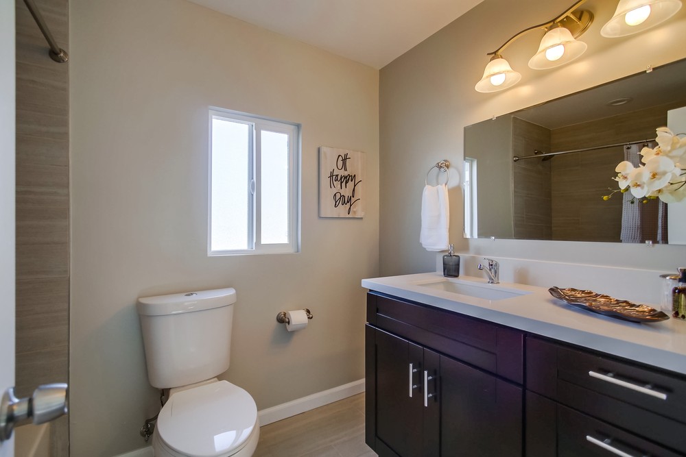 Virtual tour photo 33 of 47 for 204 S Gregory St