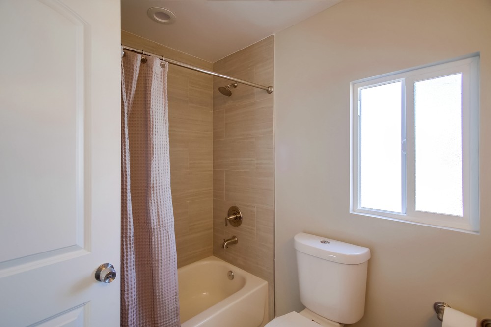 Virtual tour photo 34 of 47 for 204 S Gregory St