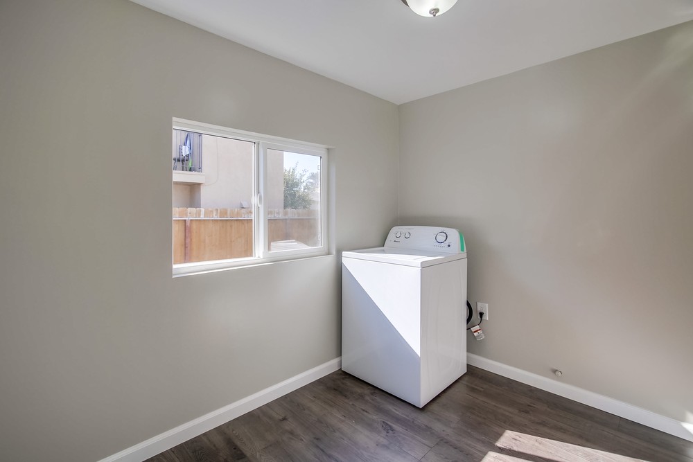 Virtual tour photo 44 of 47 for 204 S Gregory St