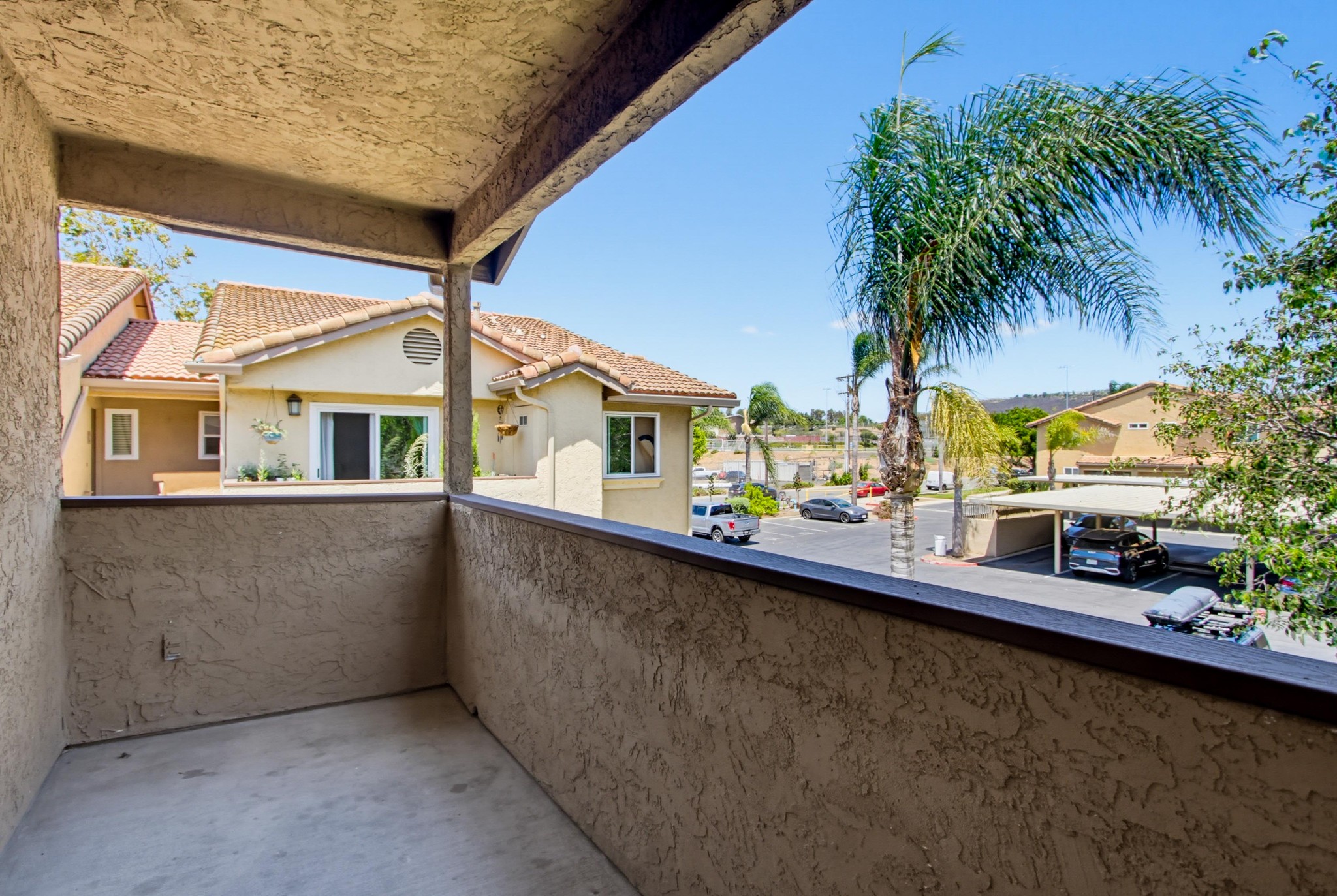 Virtual tour photo 35 of 37 for 204 Woodland Pkwy Unit 219