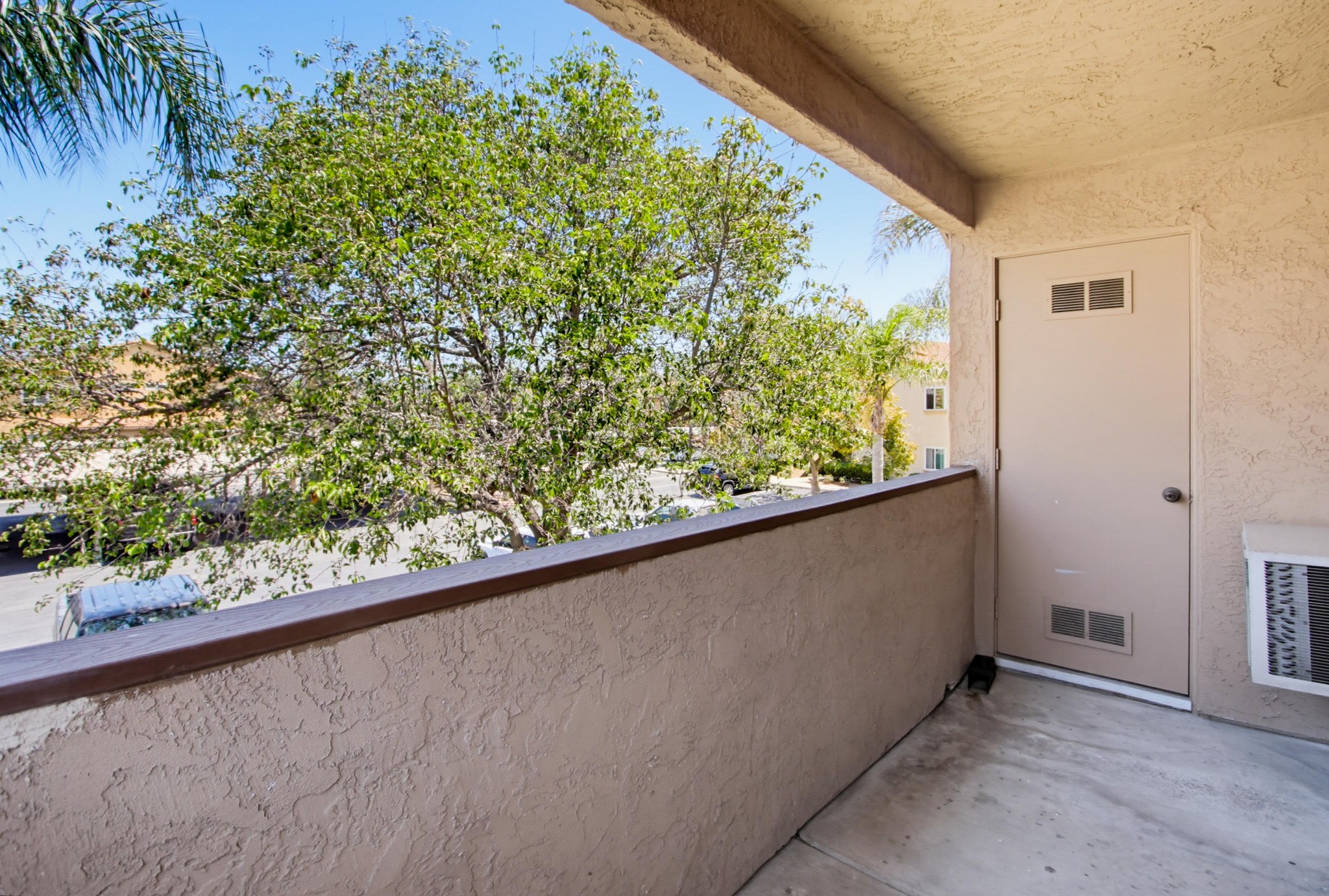 Virtual tour photo 36 of 37 for 204 Woodland Pkwy Unit 219