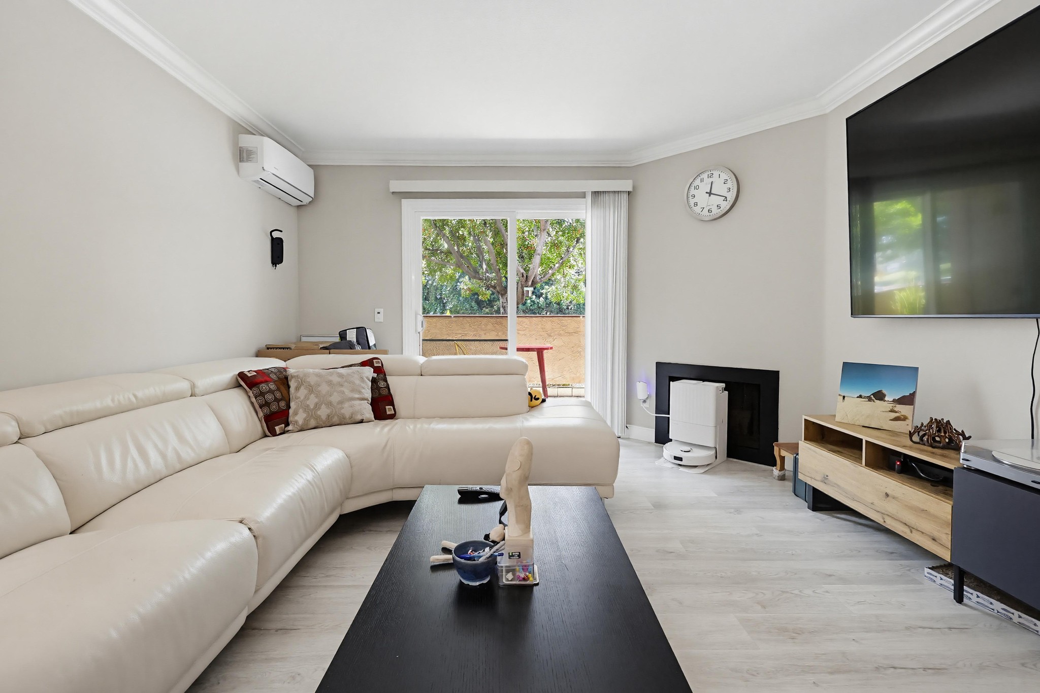 Virtual tour photo 10 of 50 for 204 Woodland Pkwy