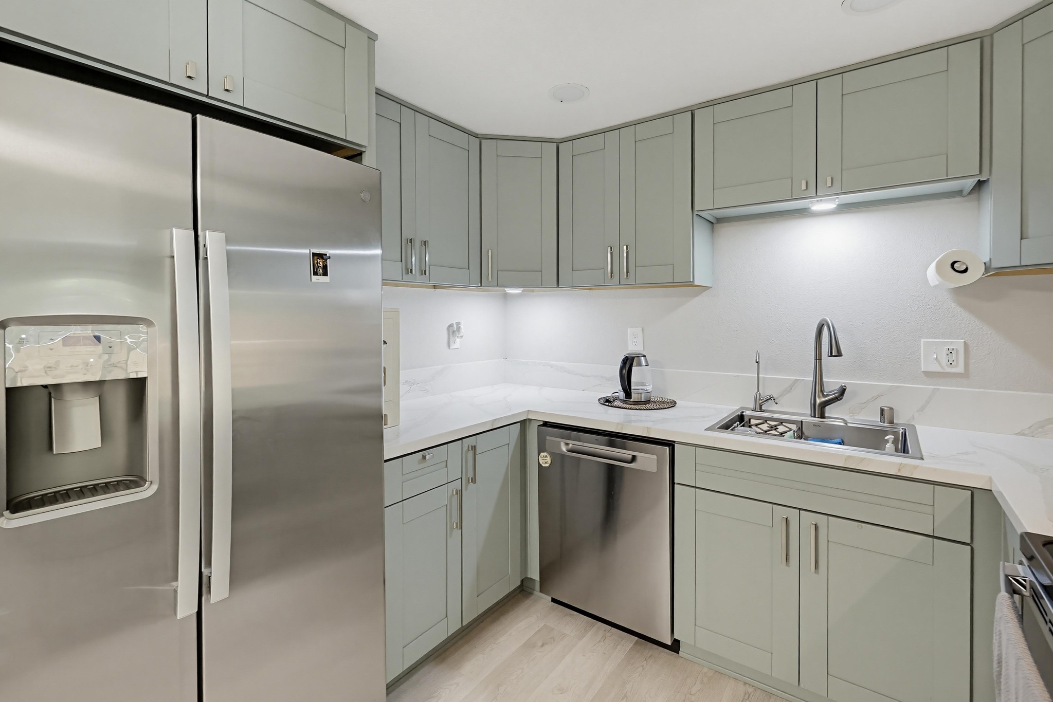 Virtual tour photo 21 of 50 for 204 Woodland Pkwy