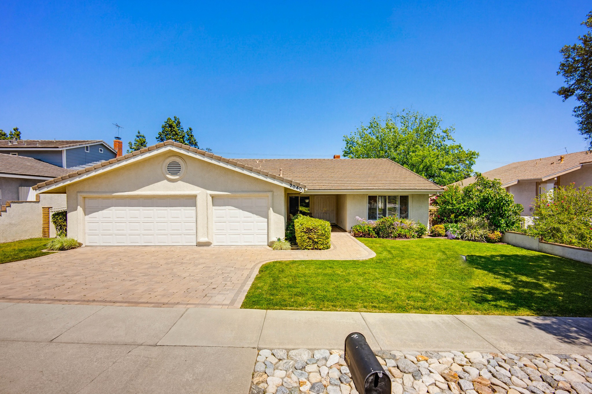 Virtual tour photo 1 of 53 for 2040 N Albright Ave