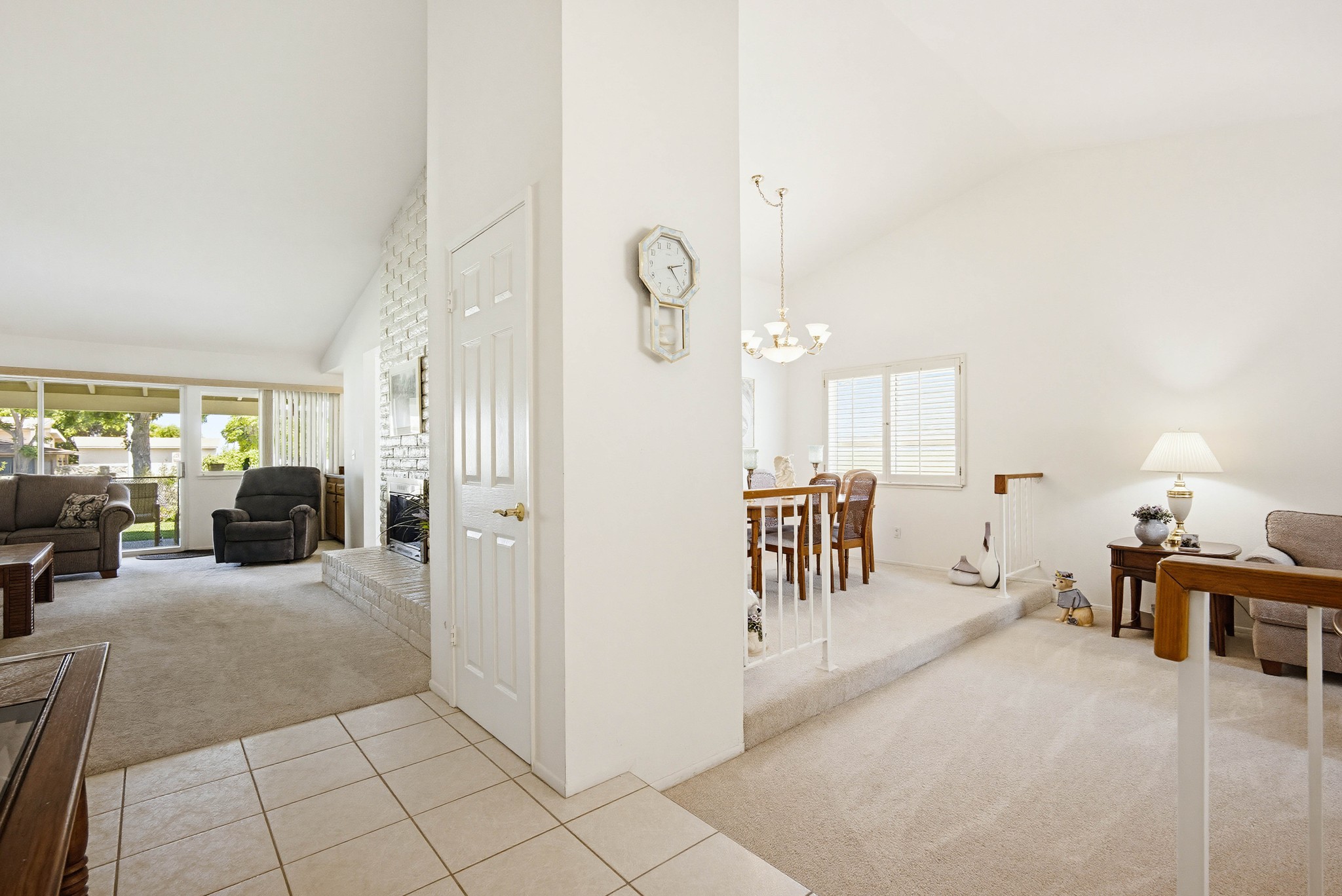 Virtual tour photo 10 of 53 for 2040 N Albright Ave