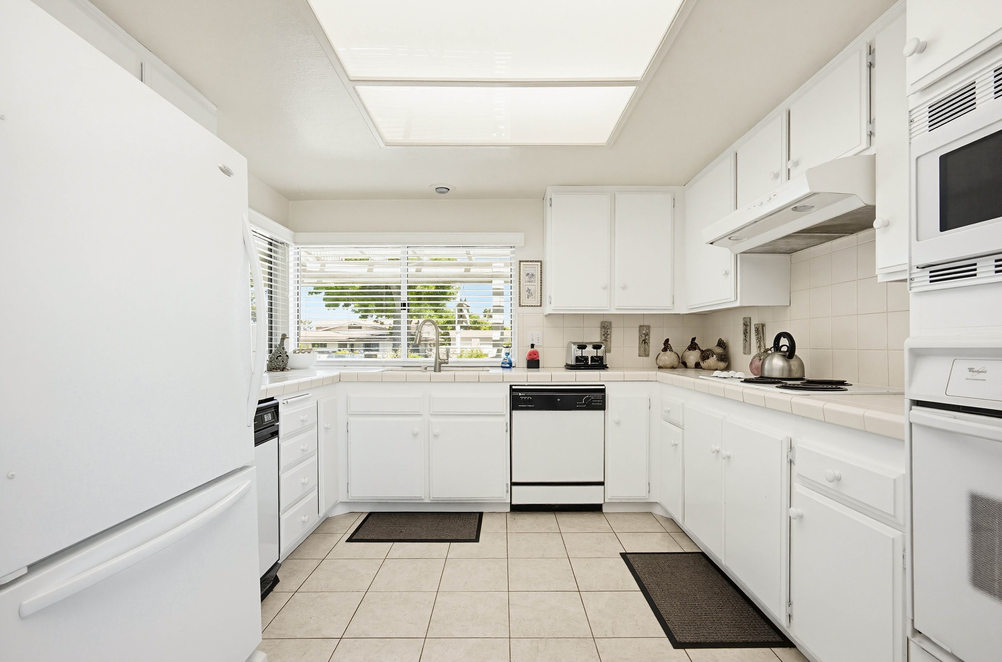Virtual tour photo 17 of 53 for 2040 N Albright Ave