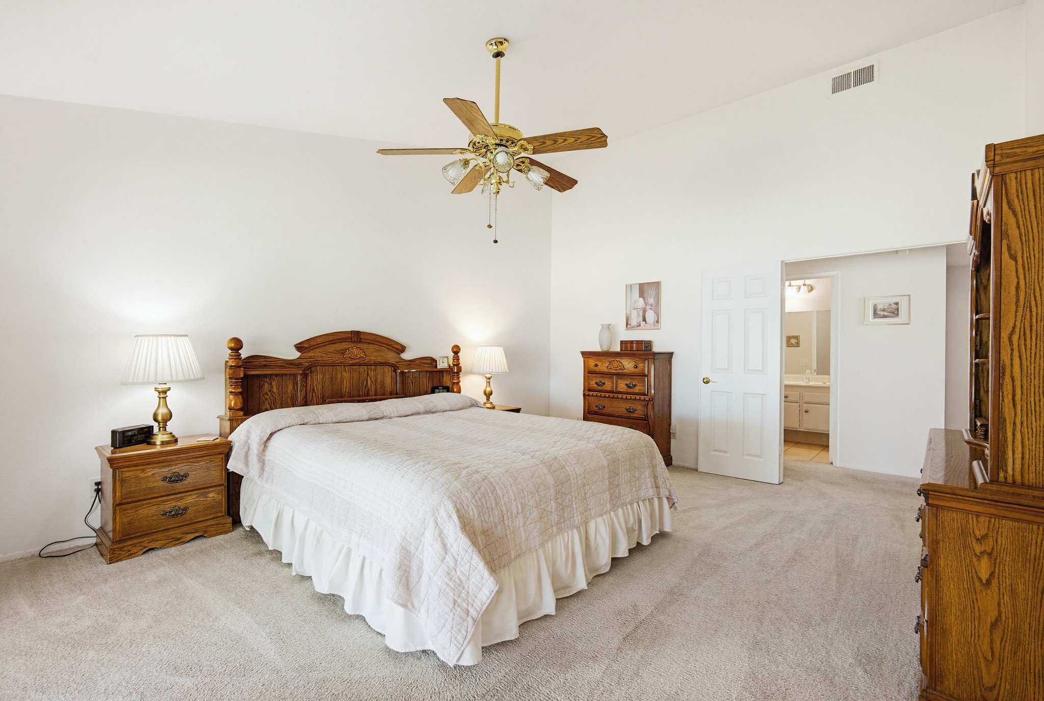 Virtual tour photo 30 of 53 for 2040 N Albright Ave