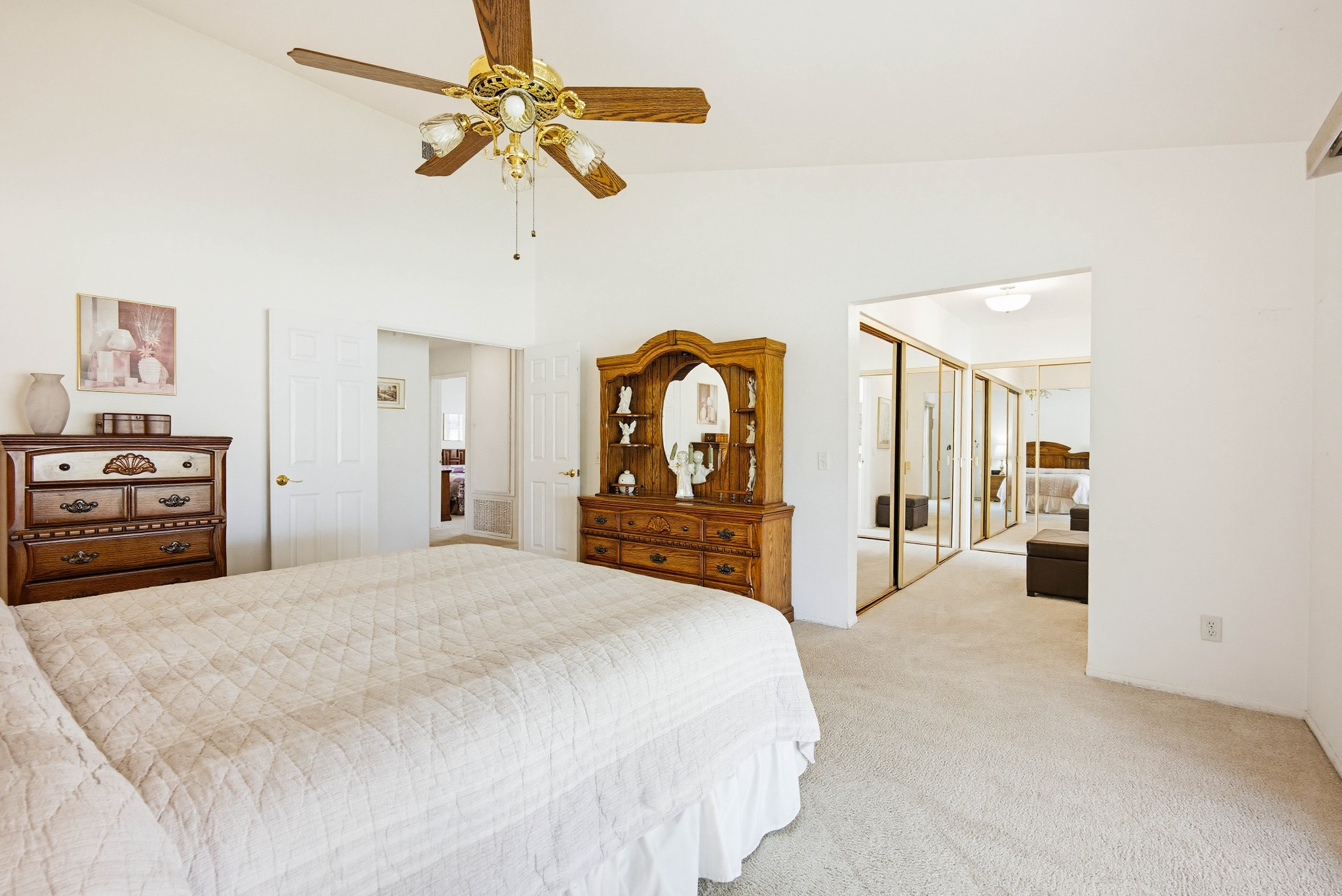 Virtual tour photo 31 of 53 for 2040 N Albright Ave