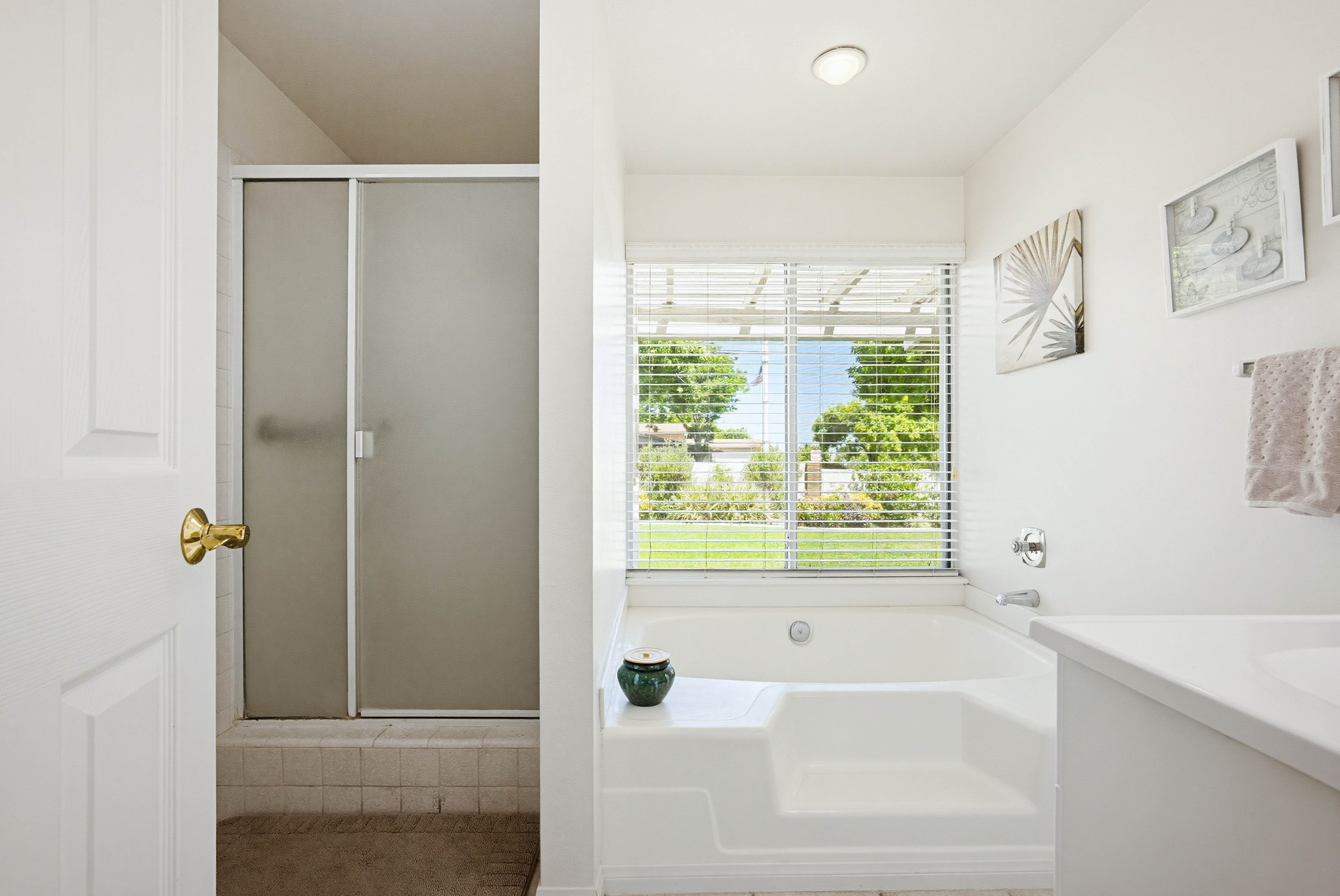 Virtual tour photo 34 of 53 for 2040 N Albright Ave