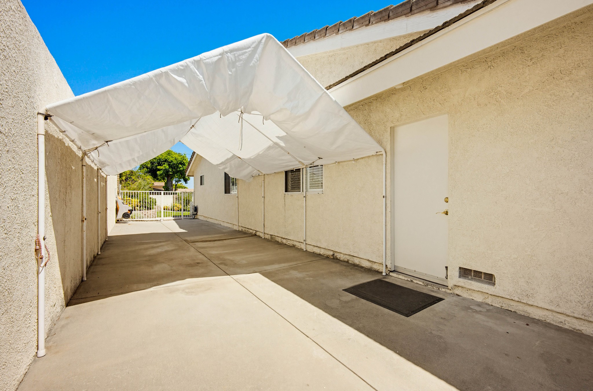 Virtual tour photo 45 of 53 for 2040 N Albright Ave