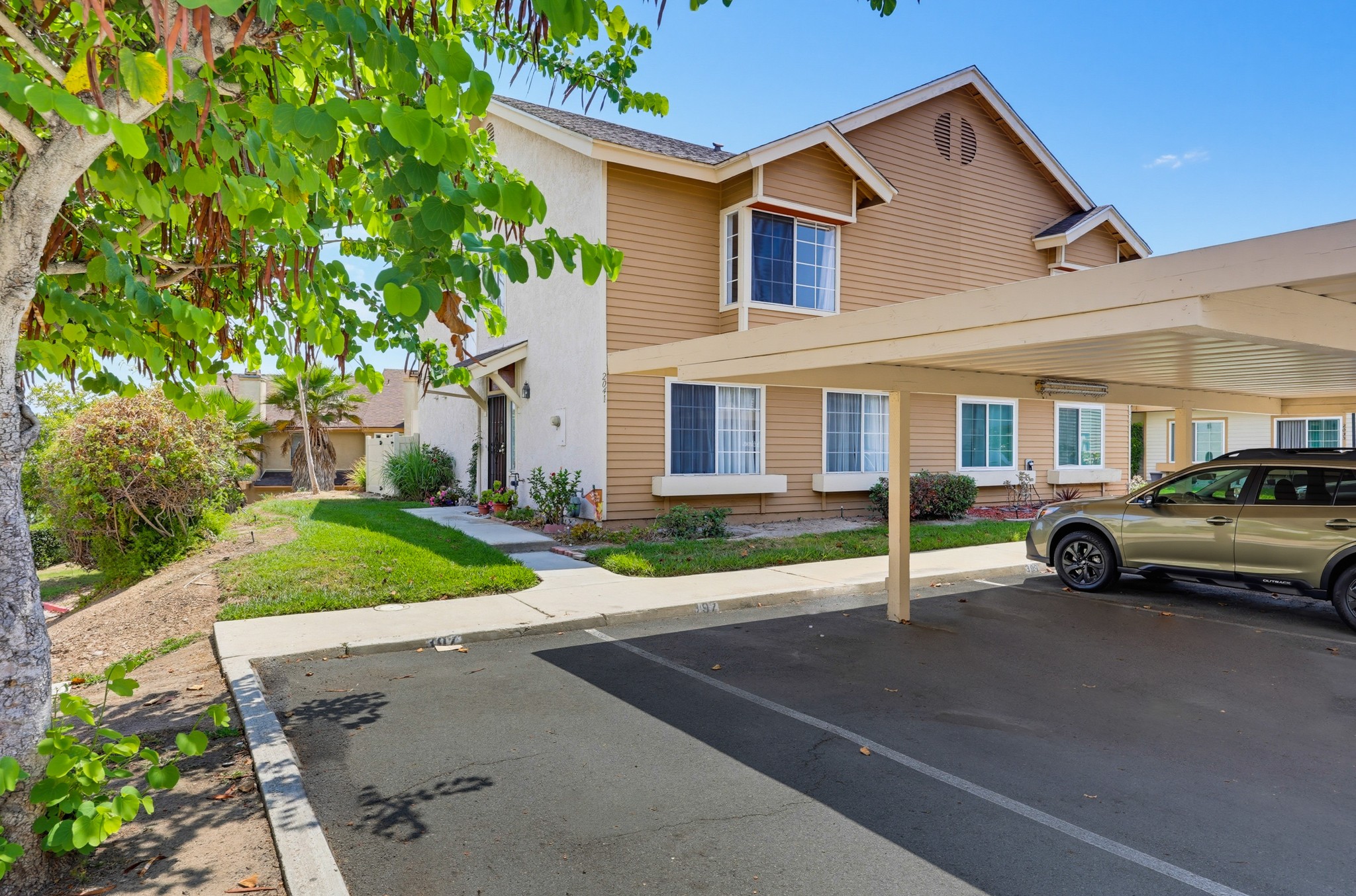 Virtual tour photo 3 of 73 for 2041 Manzana Way