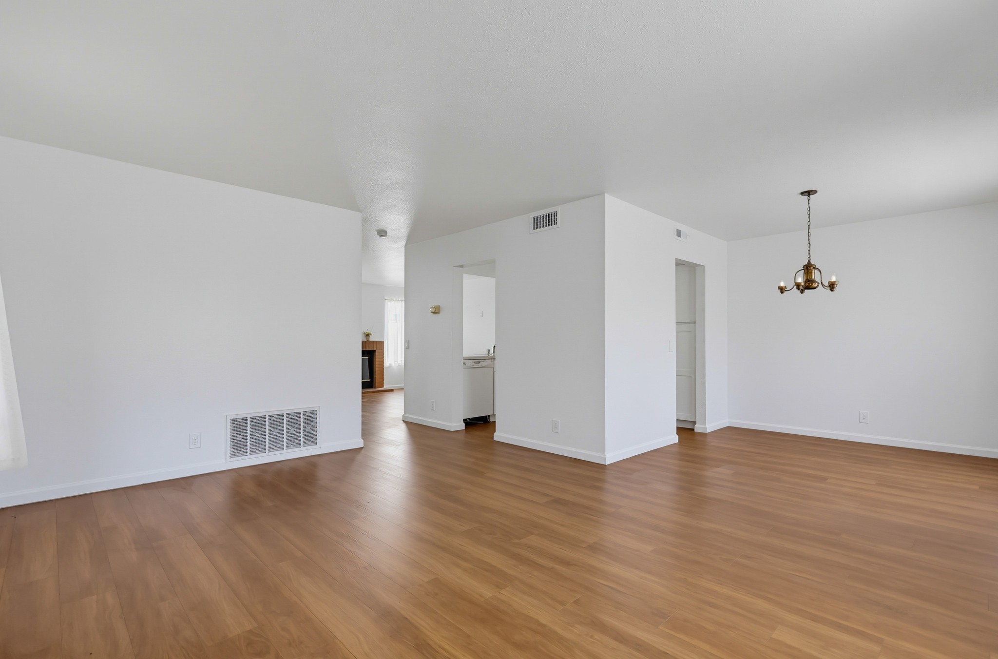 Virtual tour photo 10 of 73 for 2041 Manzana Way