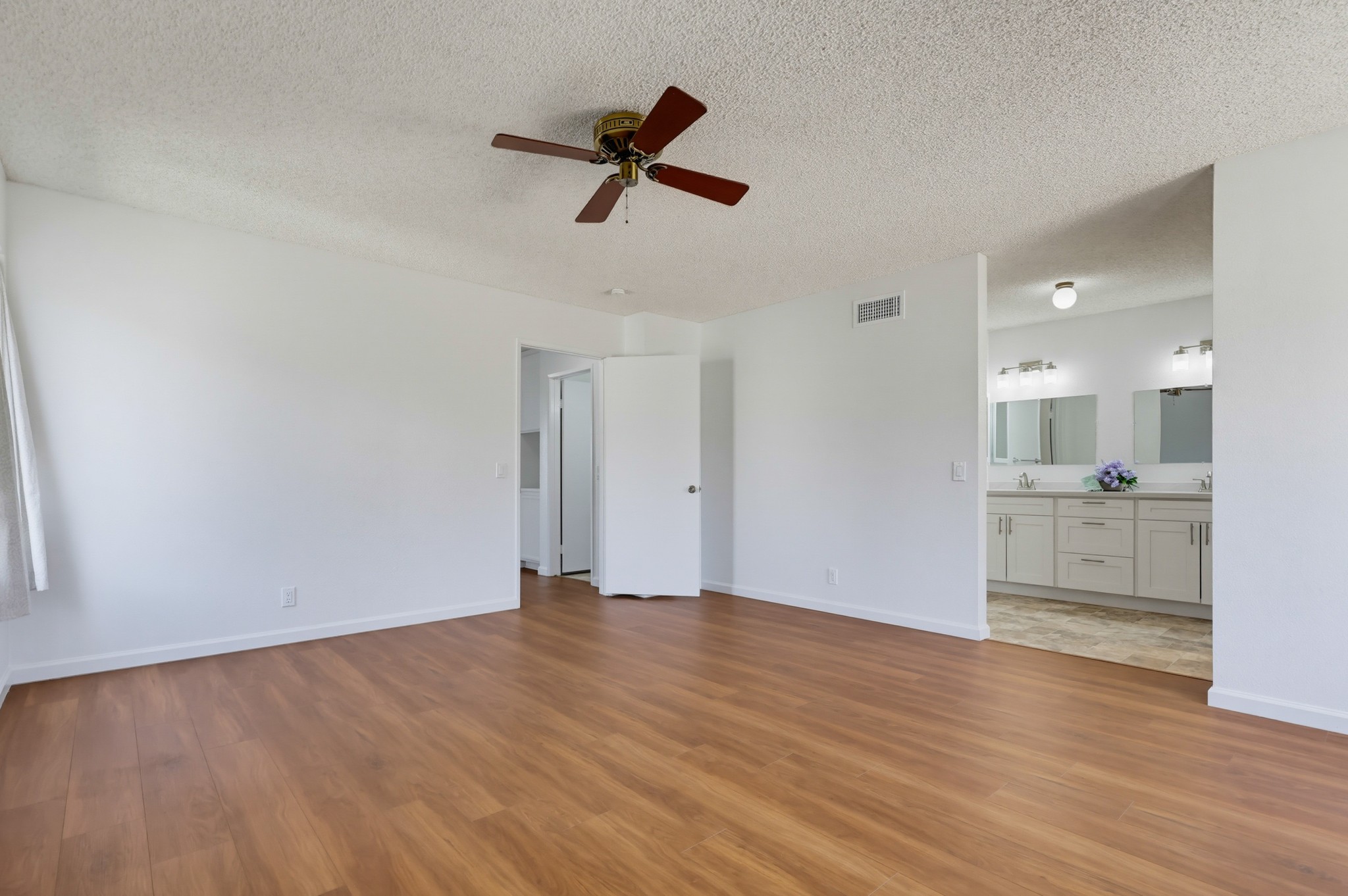 Virtual tour photo 39 of 73 for 2041 Manzana Way