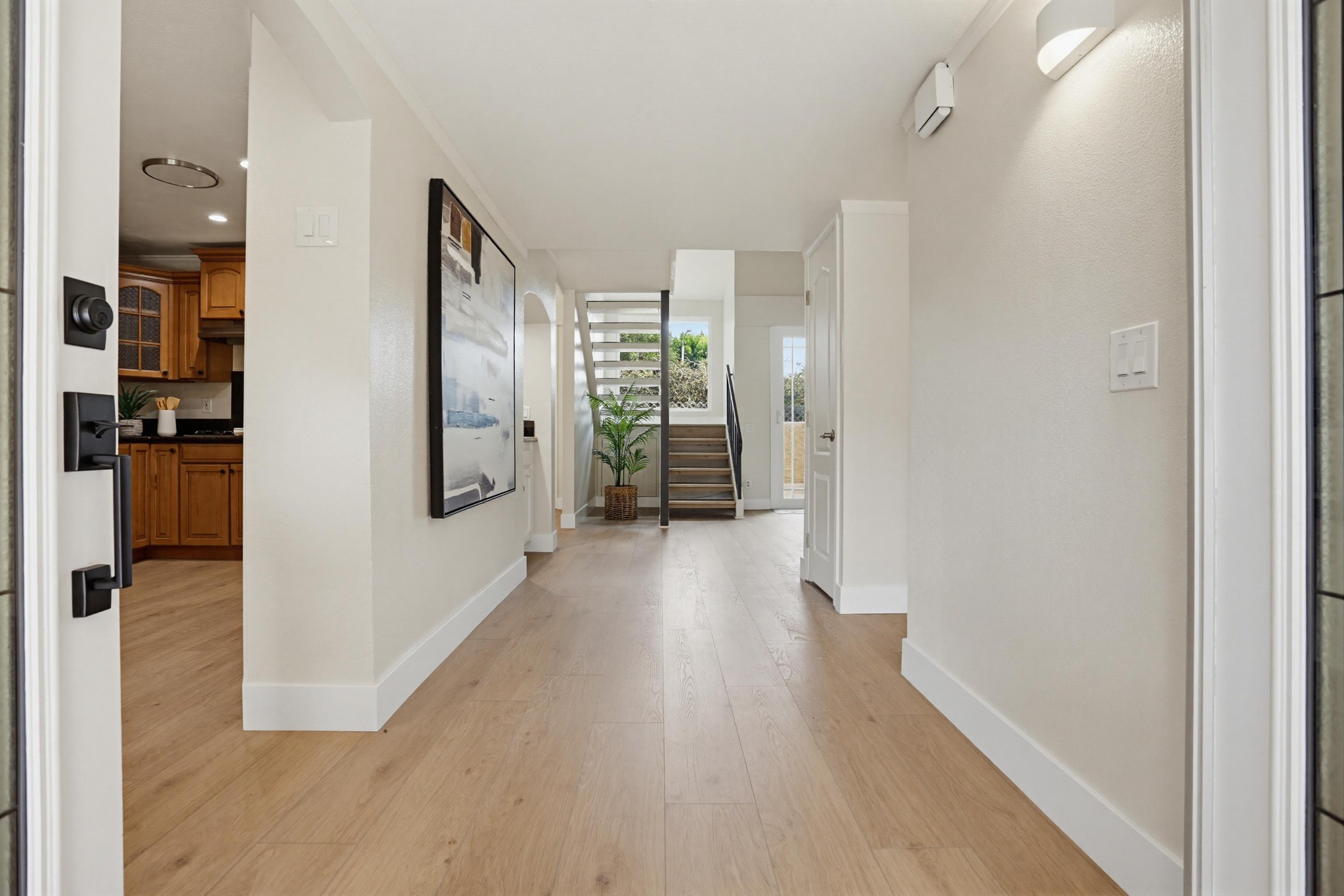 Virtual tour photo 8 of 52 for 2043 Avenue of the Trees