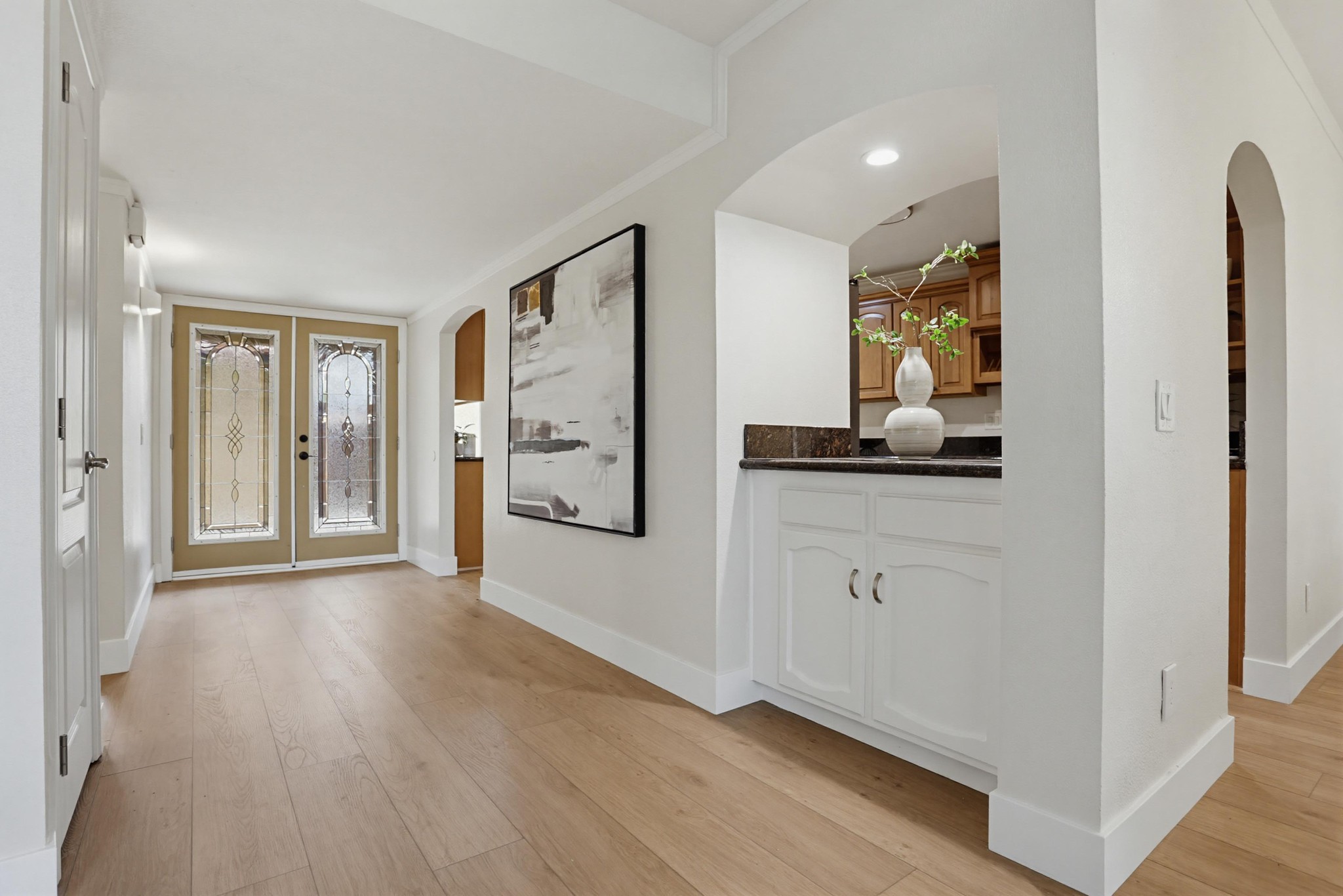 Virtual tour photo 10 of 52 for 2043 Avenue of the Trees
