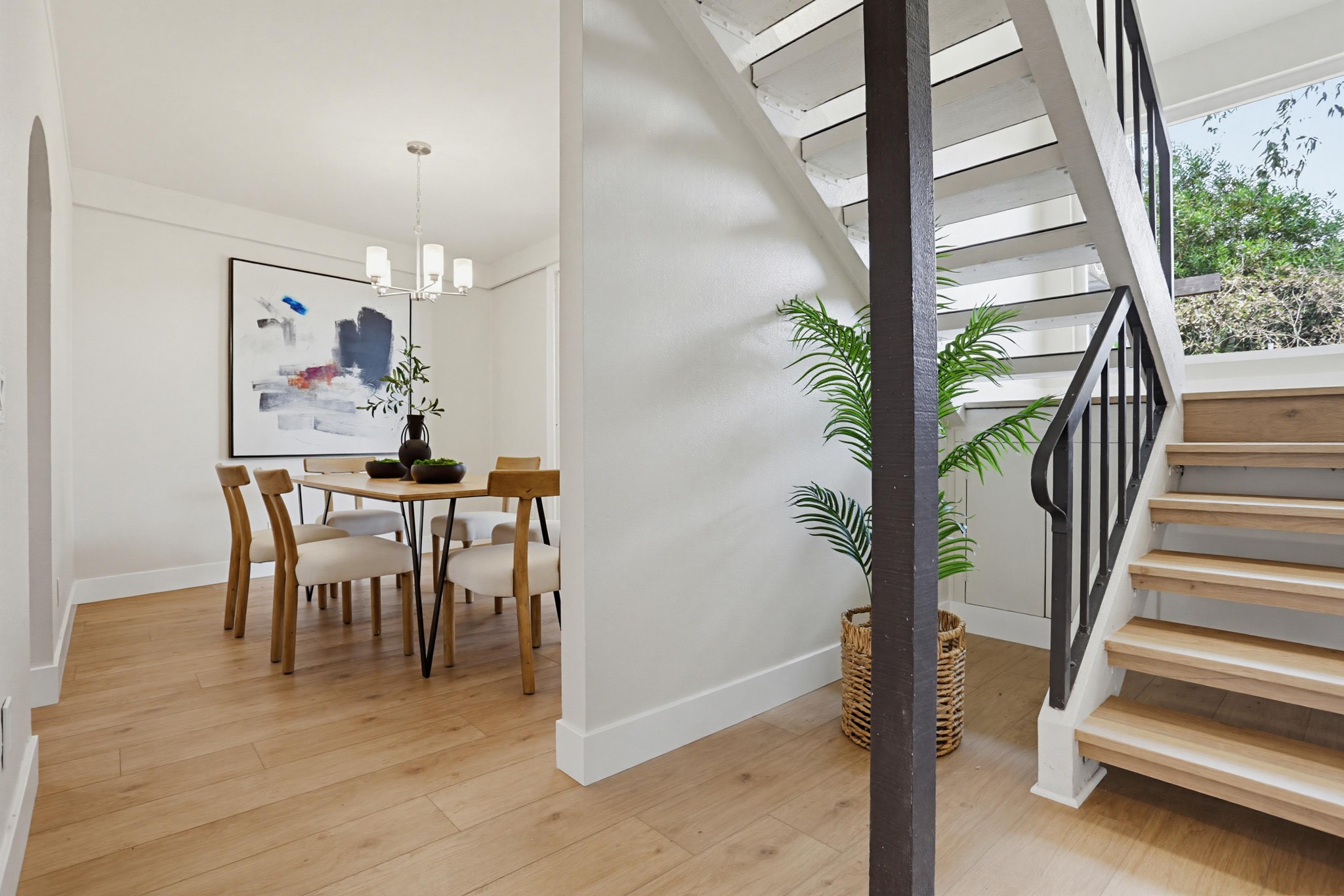 Virtual tour photo 14 of 52 for 2043 Avenue of the Trees