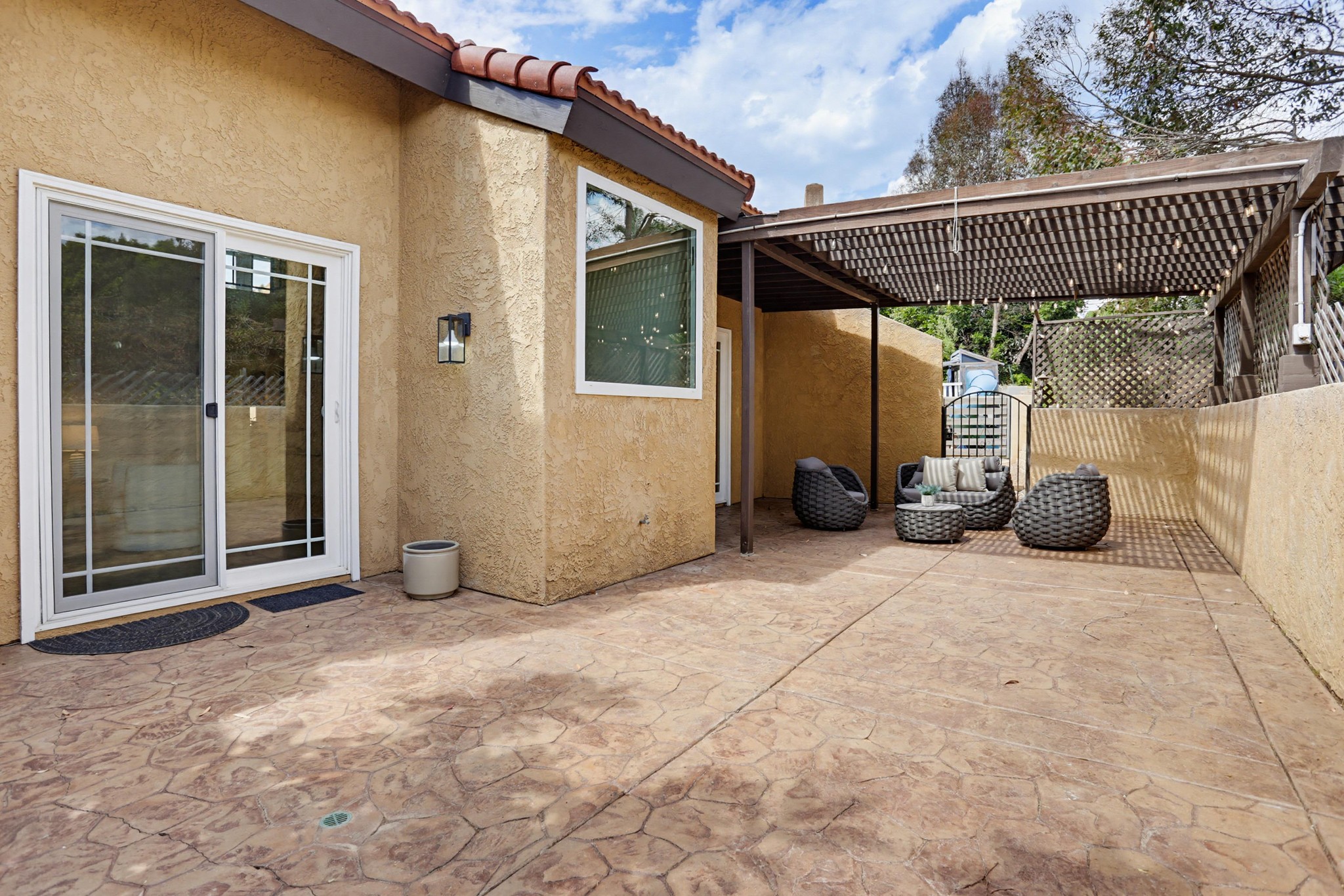 Virtual tour photo 46 of 52 for 2043 Avenue of the Trees