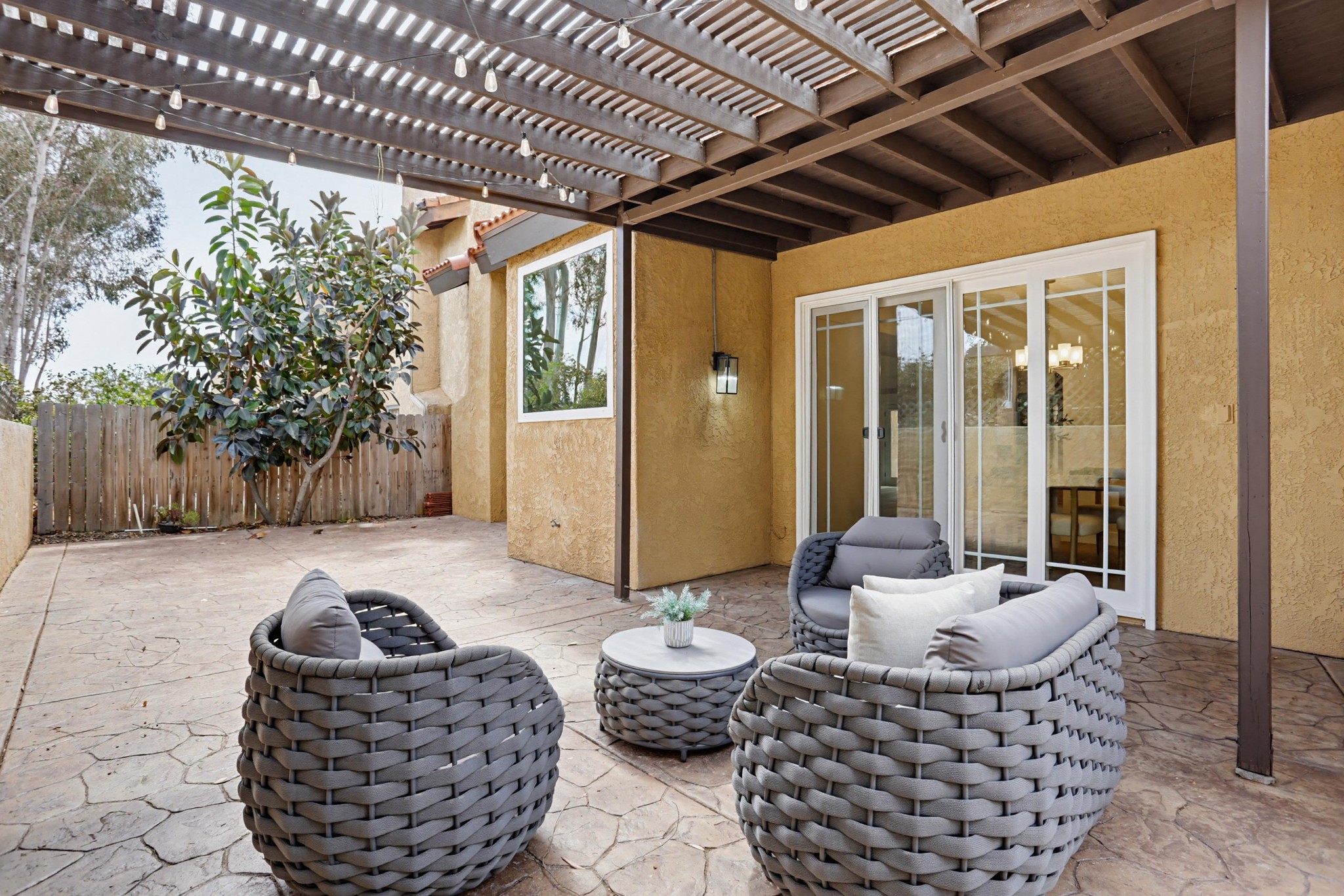 Virtual tour photo 48 of 52 for 2043 Avenue of the Trees