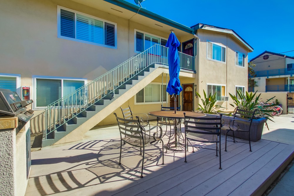Virtual tour photo 5 of 27 for 2043 Oliver Ave