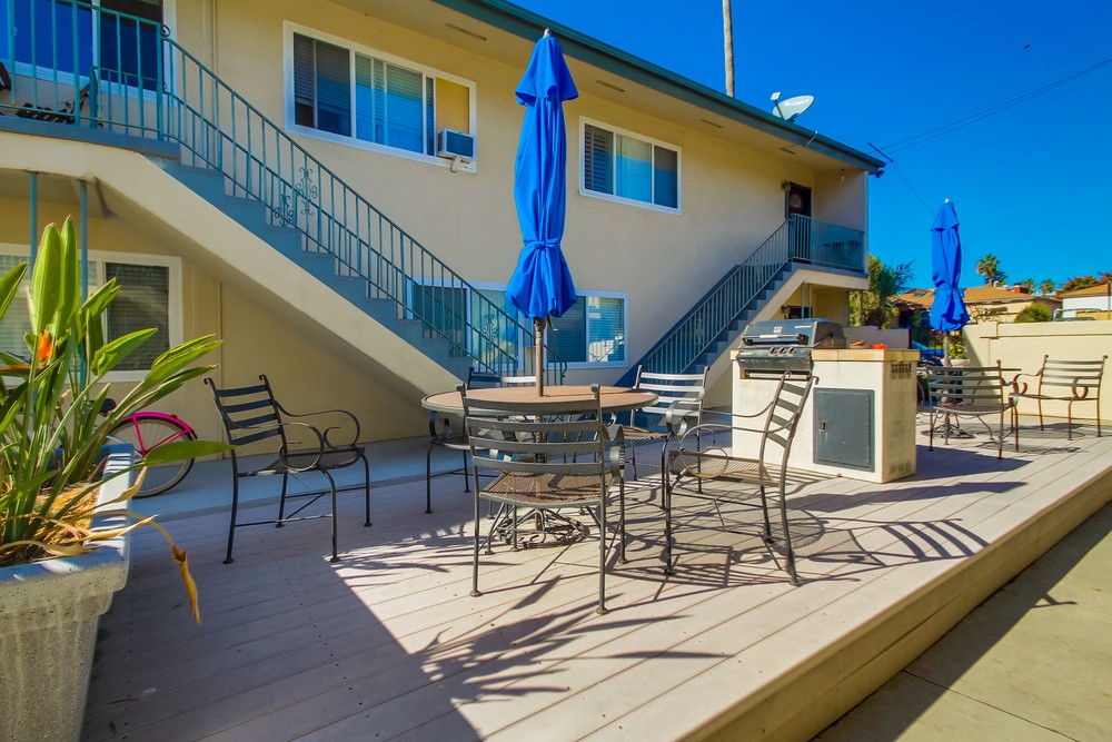 Virtual tour photo 6 of 27 for 2043 Oliver Ave
