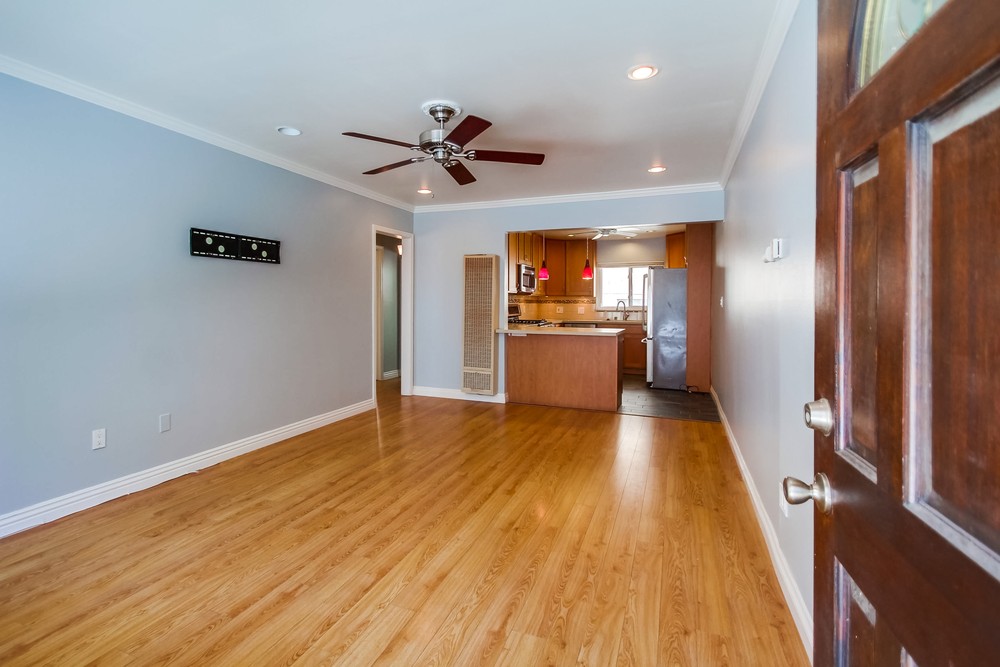 Virtual tour photo 7 of 27 for 2043 Oliver Ave