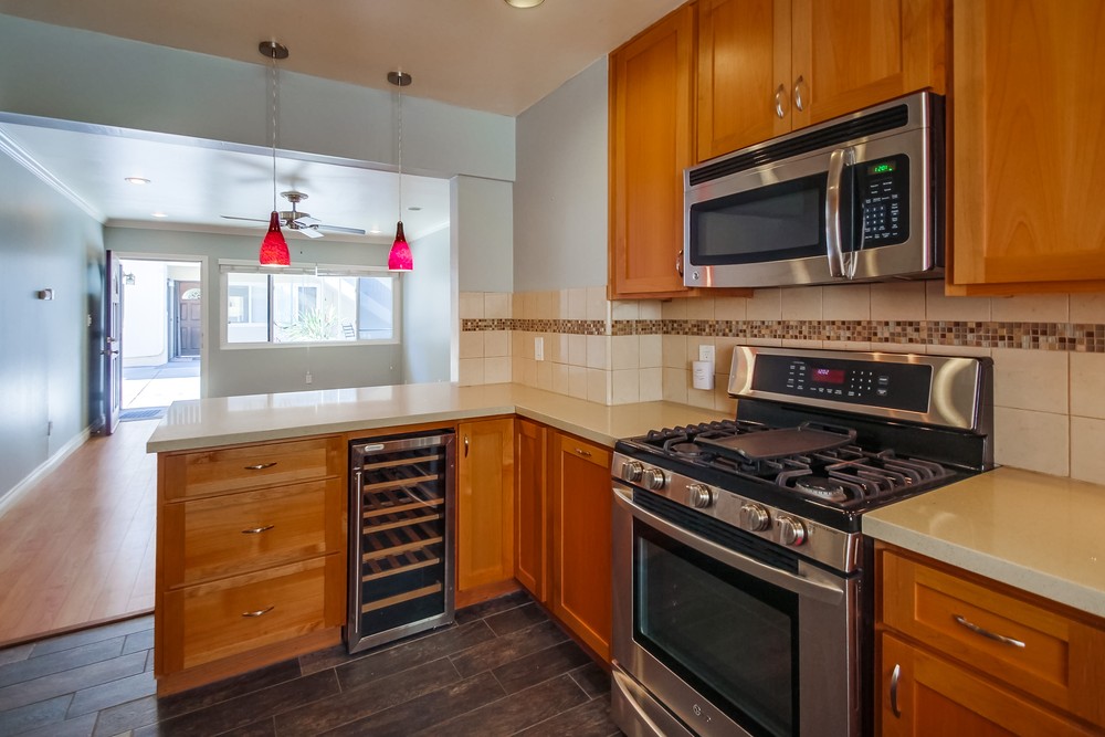 Virtual tour photo 19 of 27 for 2043 Oliver Ave