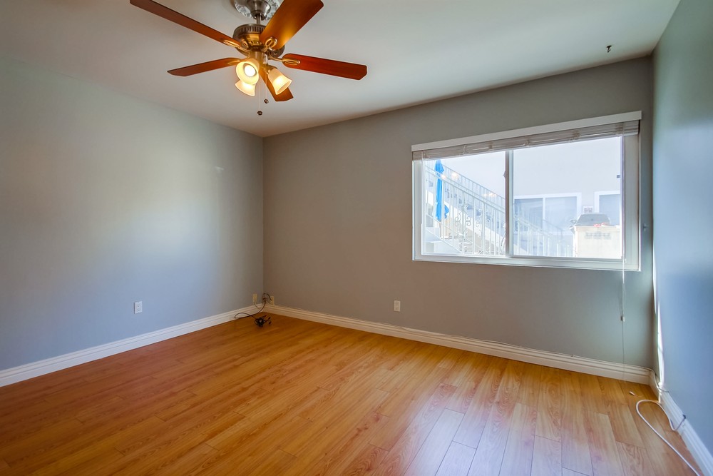 Virtual tour photo 21 of 27 for 2043 Oliver Ave