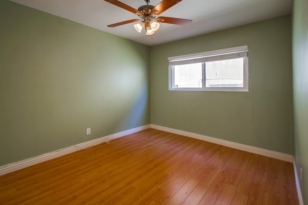 Virtual tour photo 23 of 27 for 2043 Oliver Ave