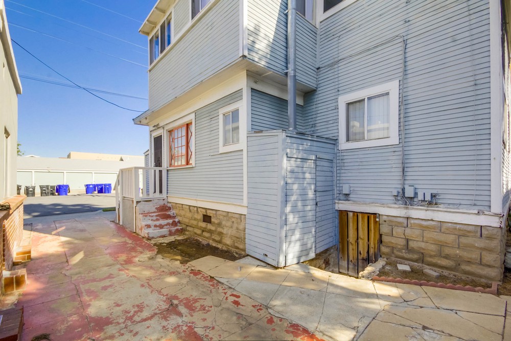 Virtual tour photo 18 of 22 for 2046 30th St