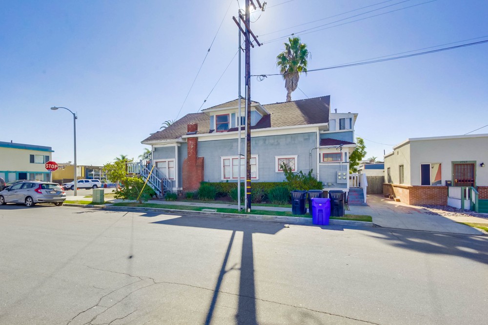 Virtual tour photo 21 of 22 for 2046 30th St