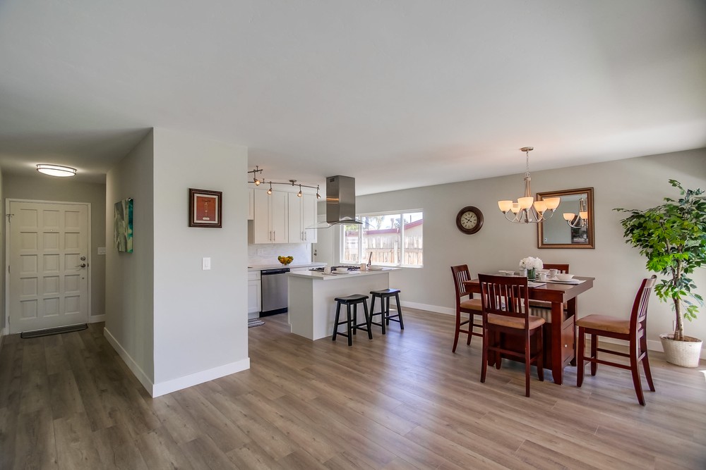 Virtual tour photo 18 of 49 for 2046 Whinchat St
