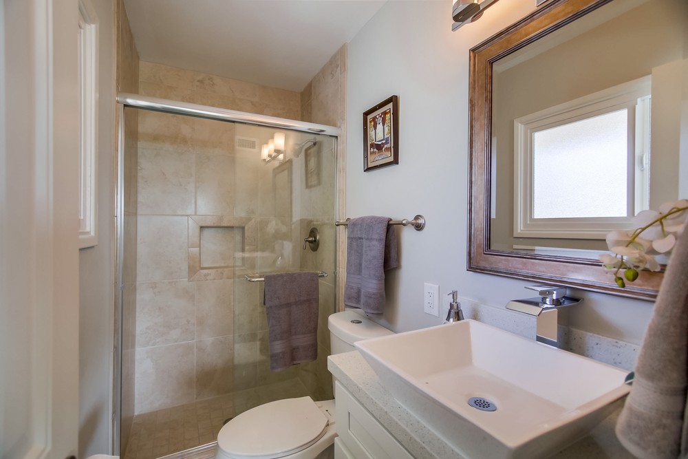 Virtual tour photo 33 of 49 for 2046 Whinchat St